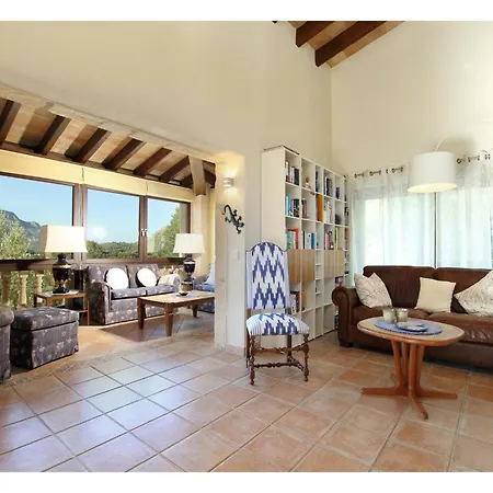 Majorcan Mountain View For 8 Feriehus Pollença