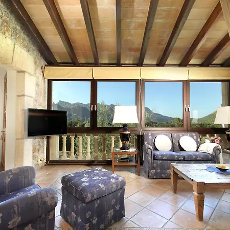 Feriehus Majorcan Mountain View For 8 Pollença