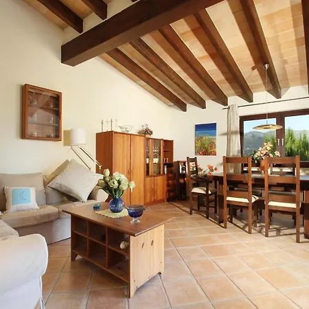 Majorcan Mountain View For 8 Feriehus