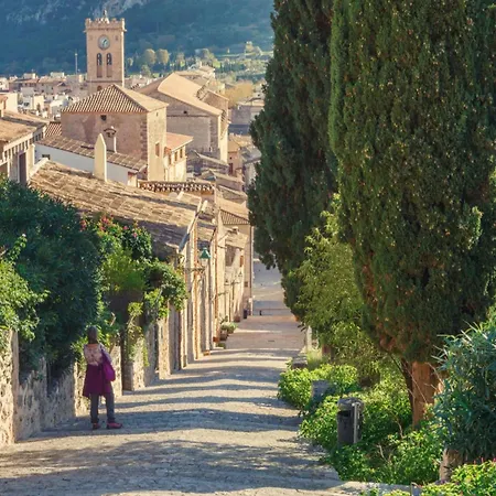 Majorcan Mountain View For 8 * Pollença