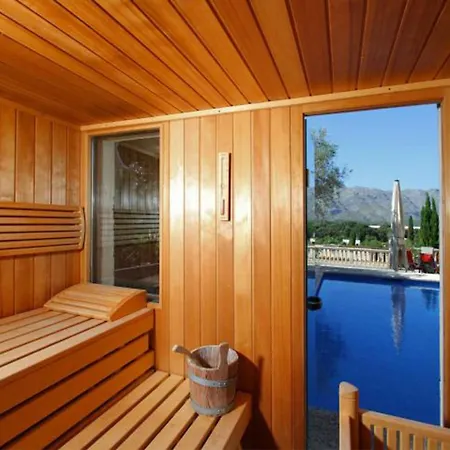 Majorcan Mountain View For 8 Feriehus Pollença
